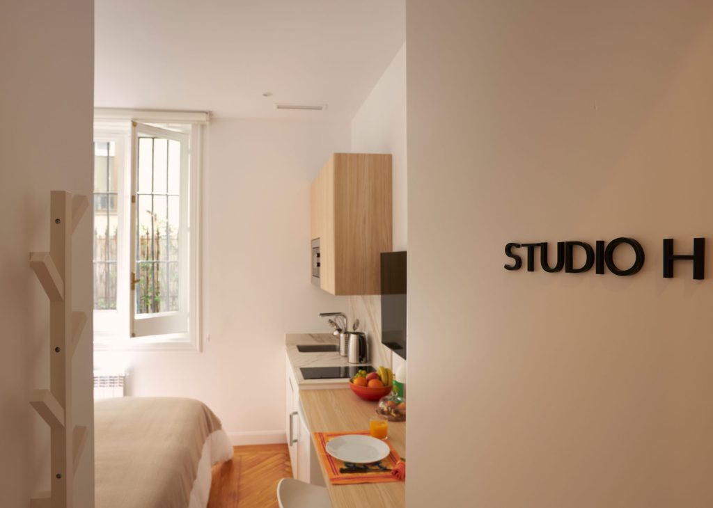 rent studio center madrid